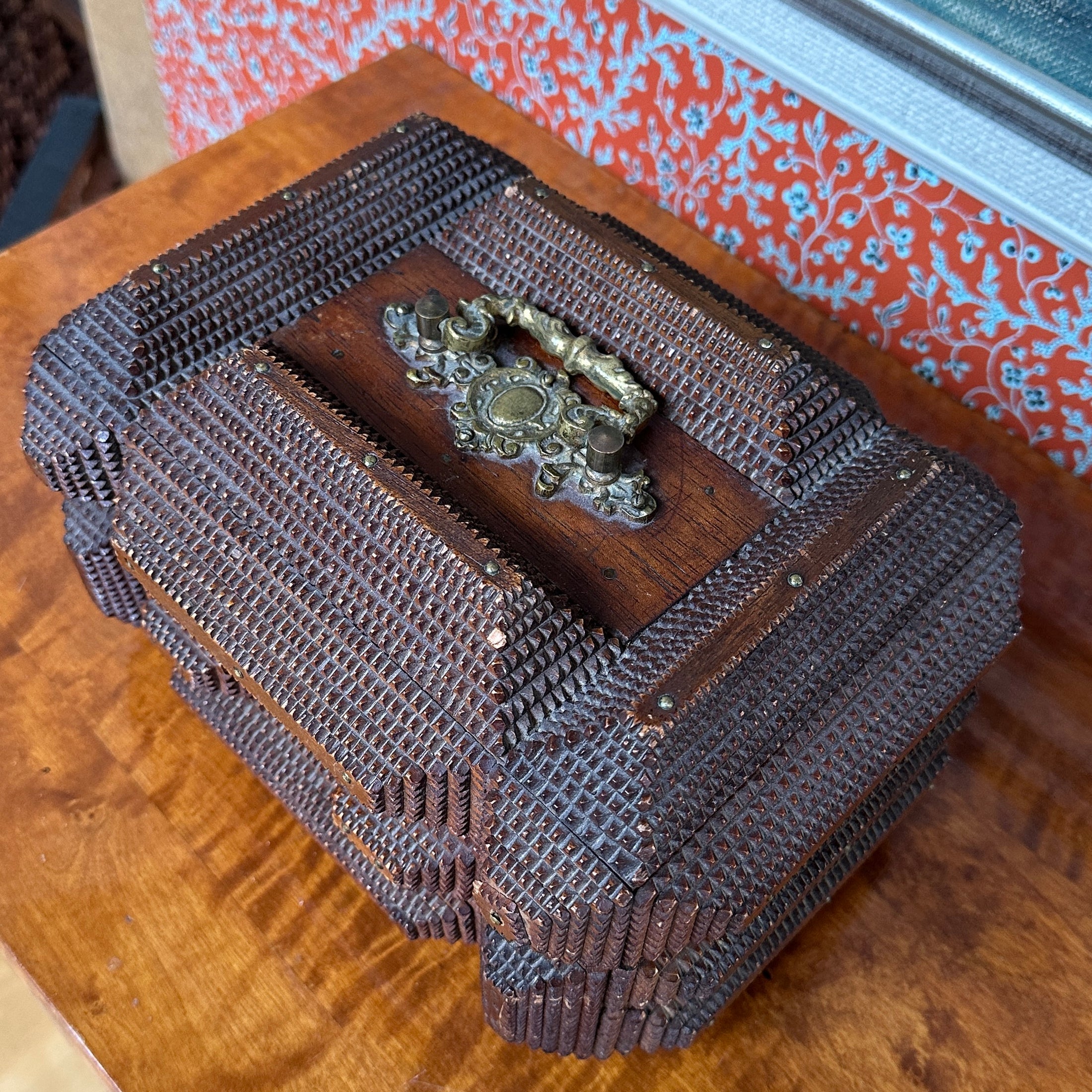 Vintage Art Room Tramp Art Box