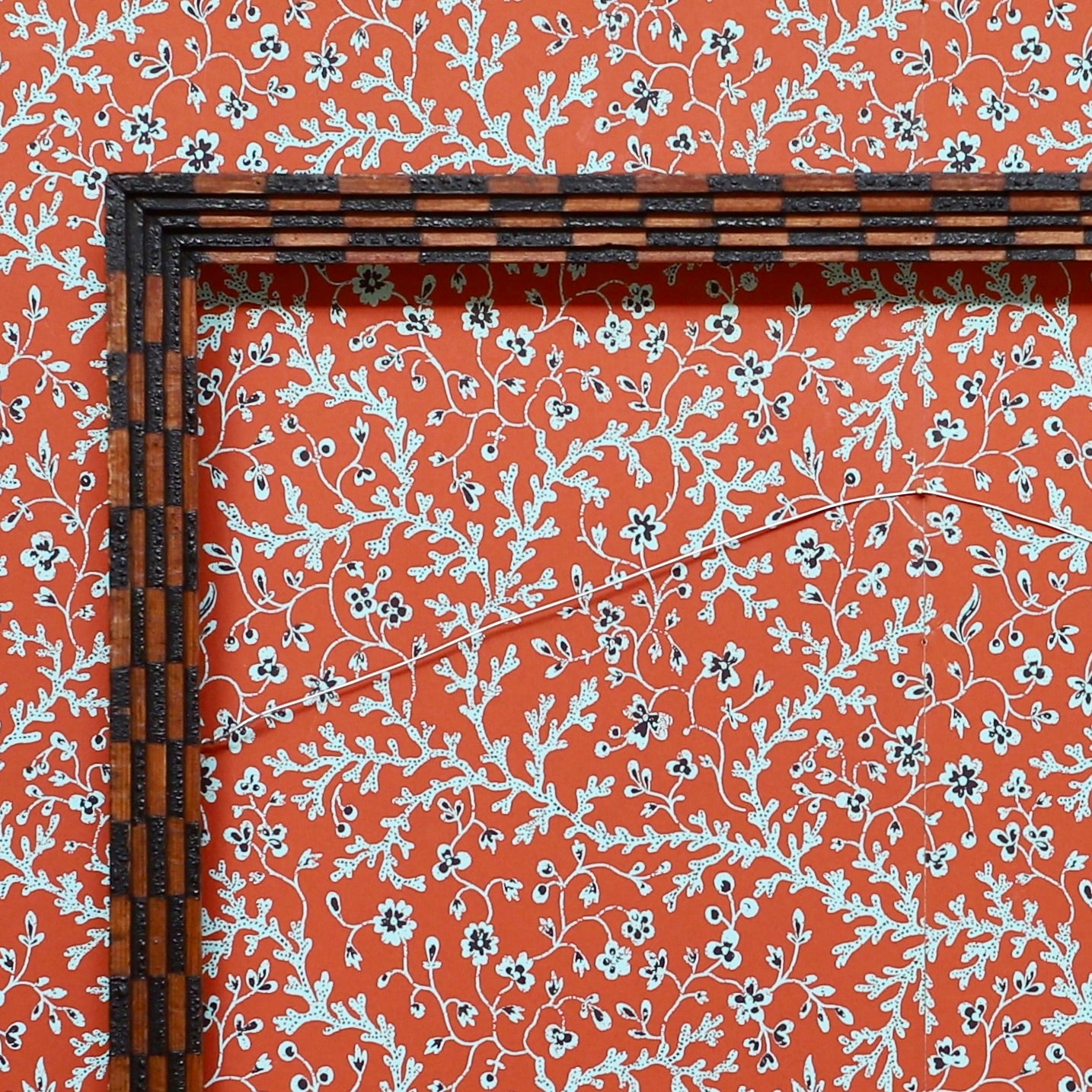 Vintage Art Room Checkered Pattern Tramp Art Frame