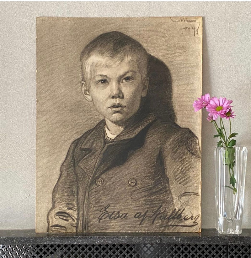 RESERVED SH Classic Original Portrait in Charcoal from Sweden